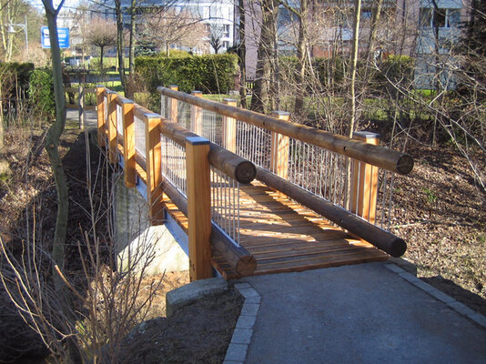 Neue Brücke für den Schoderbach. zVg