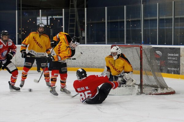 ehckk-playoff-achtelkfinal1-gross