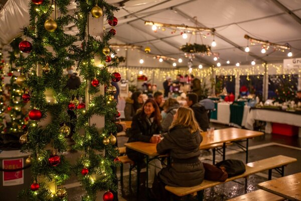 Kreuzlinger Weihnachtszelt