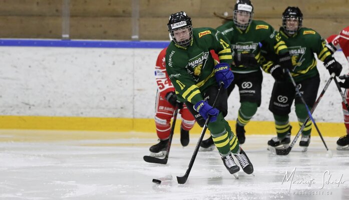 KN_4321_Indian_Ladys_hockey