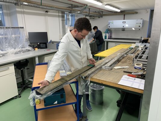 aatg__bohrkern_aufbereitung