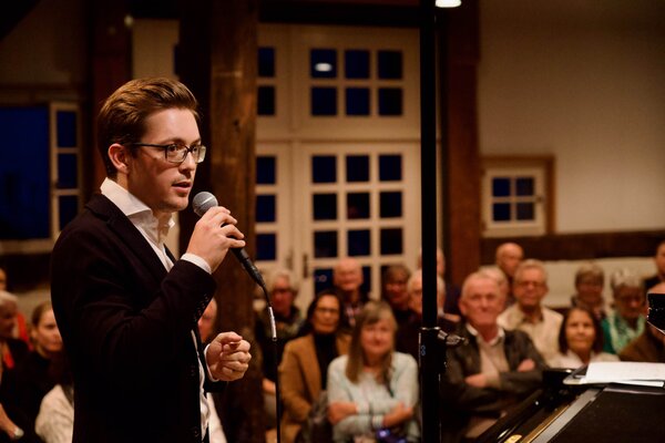 Pianist und Initiant des Piano Jazz Festivals Stein am Rhein: Maurice Imhof. ⋌zVg