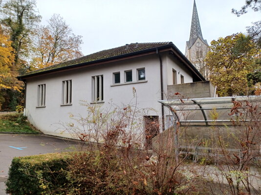 Das Friedhofsgebäude kann saniert und erweitert werden. ⋌Kurt Peter