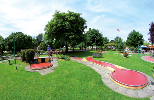 Der Baurechtsvertrag der Minigolfanlage im Seeburgpark läuft Ende Februar 2026 aus. Nun sucht die Stadt eine Nachfolgeregelung für die Anlage.¶