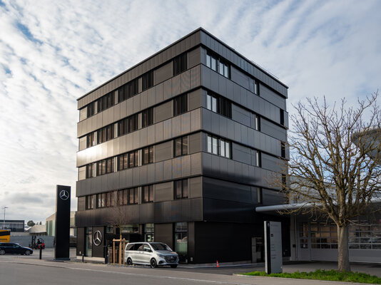 Auto Lang Tower