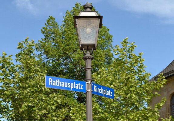 redwebiStock-1072170822_Kirche und Politik